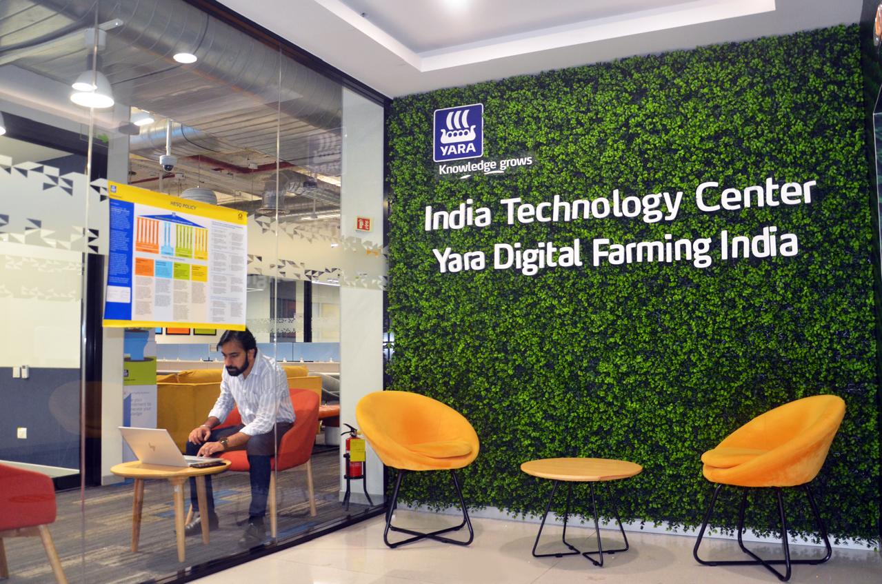 Digital farming office 